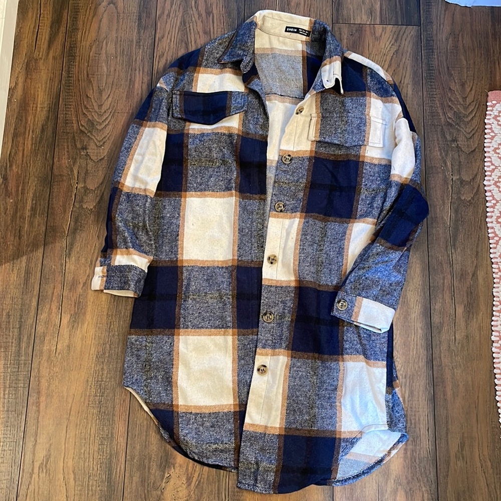SHEIN long button down